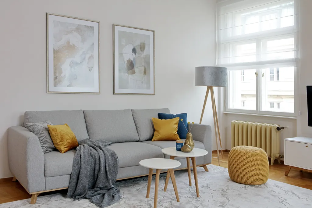 Obývací pokoj v prvorepublikovém bytě/ Interiérový designer Praha Olina Puchalová
