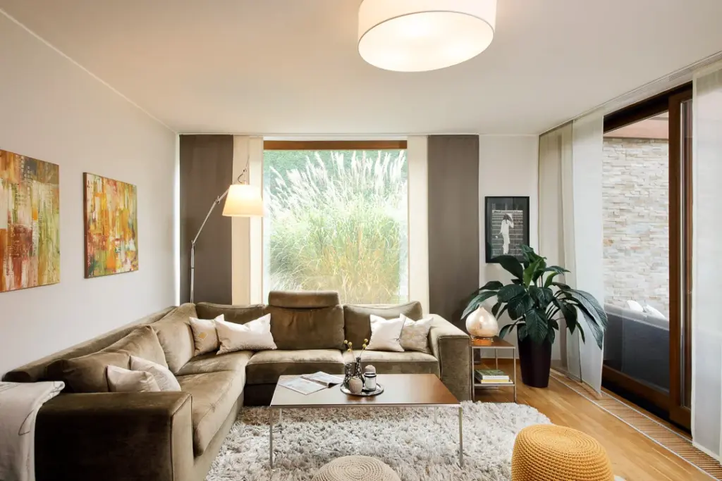 Obývací pokoj v moderním domě/ Interiérový designer Praha Olina Puchalová