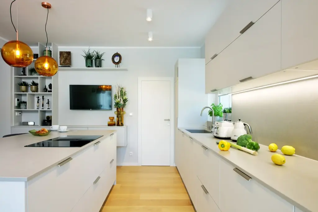 Co znamená pracovní trojúhelník v kuchyni a proč je důležitý?/ Interiérový design Praha a Středočeský kraj Olina Puchalová