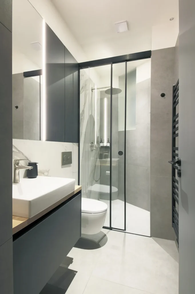 Kompletní rekonstrukce koupelny v historickém bytě v Praze/ Interiérový design Praha Olina Puchalová